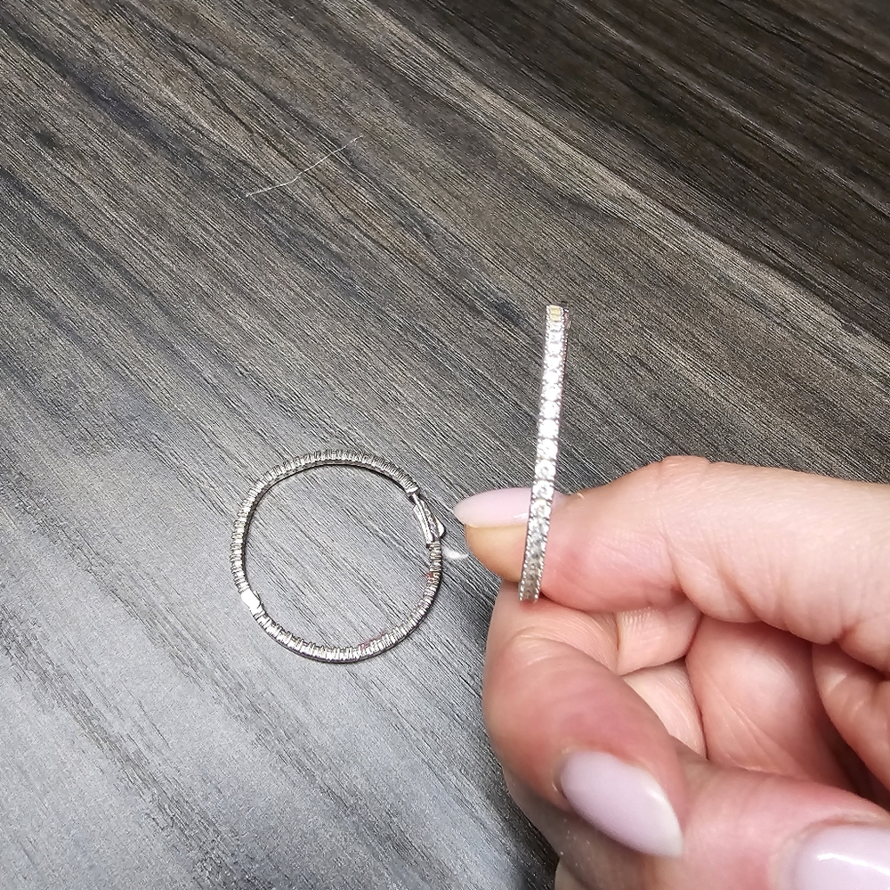 Hoop earring - Picture 3 of 3